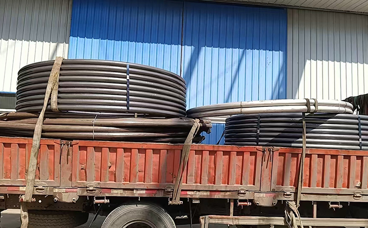 不銹鋼盤管的鏈接方式跟半圓管的一樣嗎？